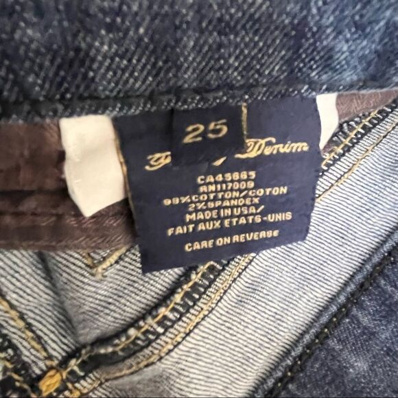 Fidelity Belladonna Mid Rise Bootcut jeans (hemmed) Size 25 - Picture 10 of 14